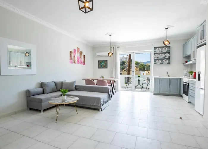 Lilis Apartment 3